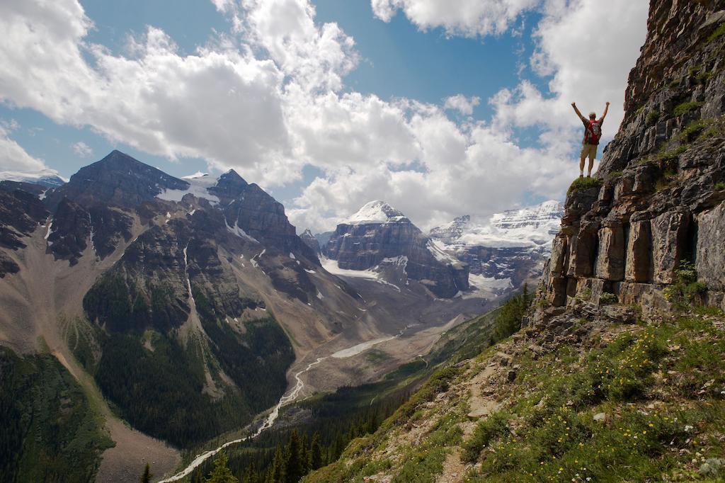 Mountaineer Lodge Lake Louise Exterior foto